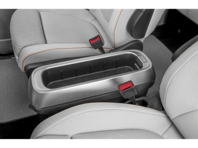 2025 Volkswagen ID. Buzz Pro Plus photo 11