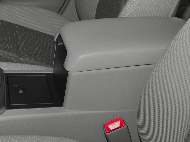 2014 Toyota Camry Hybrid LE photo 15