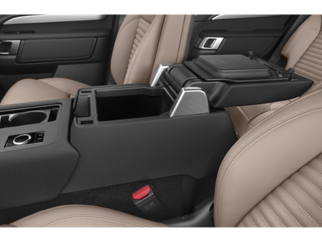 2026 Land Rover Discovery photo 11