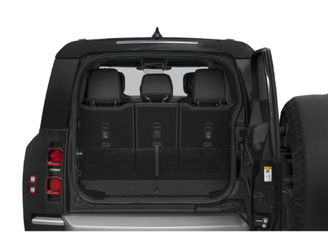 2025 Land Rover Range Rover SE photo 7