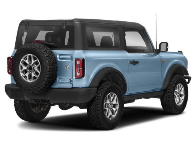 2023 Ford Bronco Badlands photo 2
