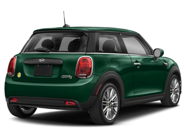 Used 2022 MINI Hardtop 2 Door SE with VIN WMW13DJ05N2P67613 for sale in North Haven, CT