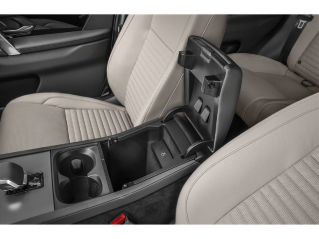 2024 Land Rover Discovery Sport S photo 9