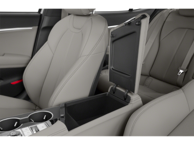 2022 Genesis G70 2.0T Prestige photo 11