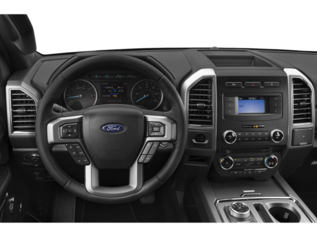 2020 Ford Expedition XLT photo 3