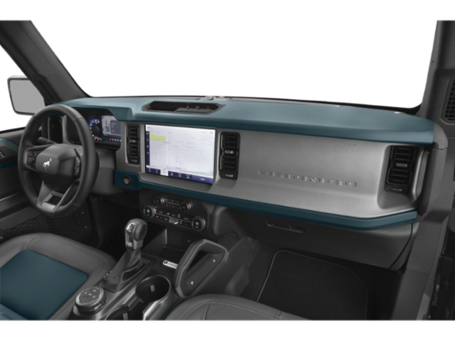 2024 Ford Bronco Outer Banks photo 12
