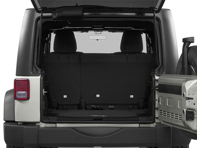 2013 Jeep Wrangler Unlimited Sahara photo 15