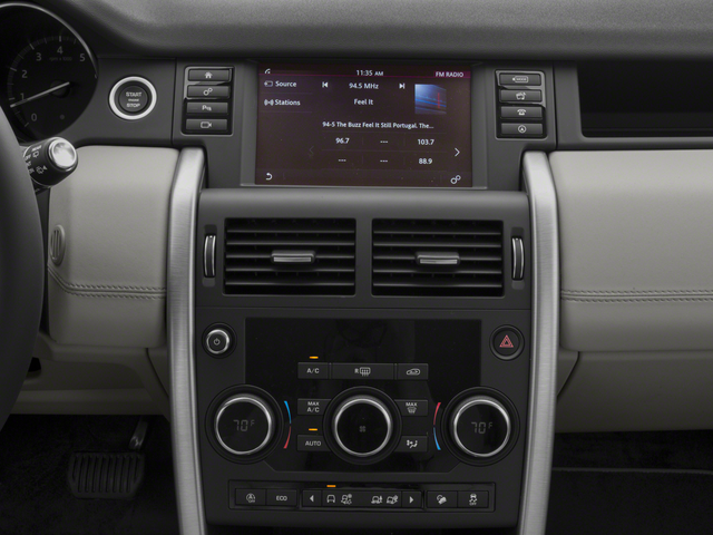 2018 Land Rover Discovery Sport HSE photo 3