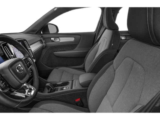 2026 Volvo XC40 AWD photo 4