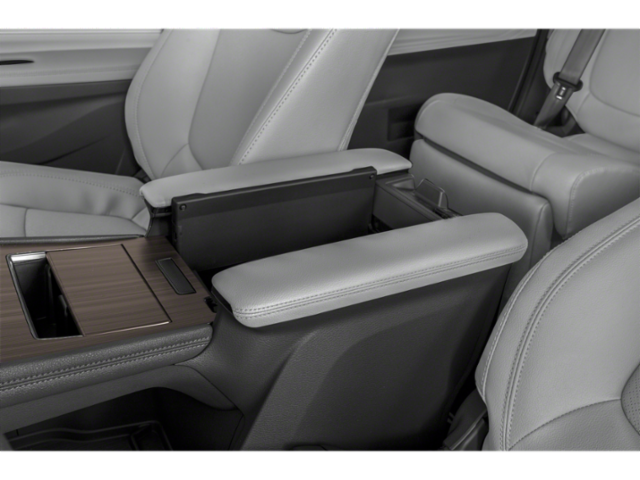 2025 Toyota Sienna Limited photo 11