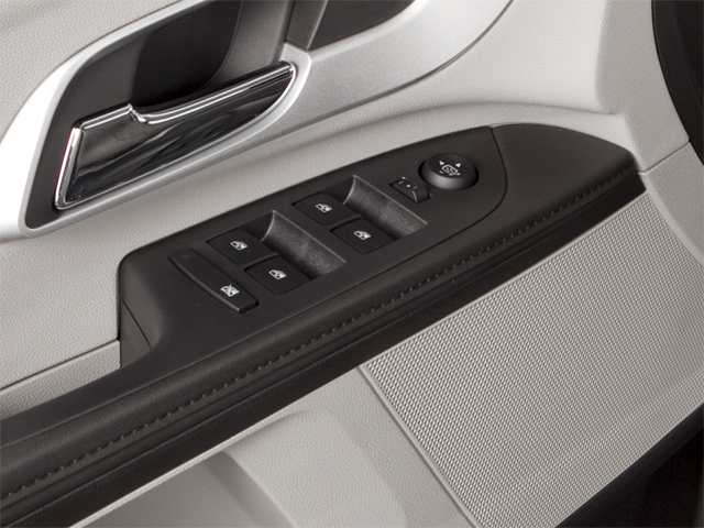 2013 Chevrolet Equinox LT photo 23
