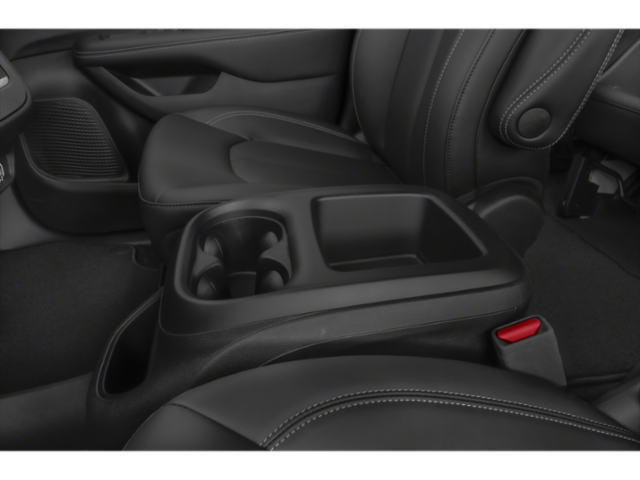 2026 Chrysler Pacifica photo 7