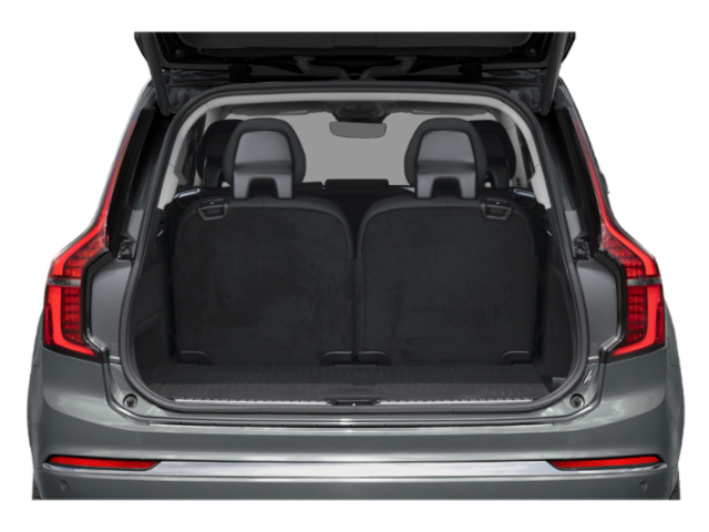 2026 Volvo XC90 T8 Plus photo 8