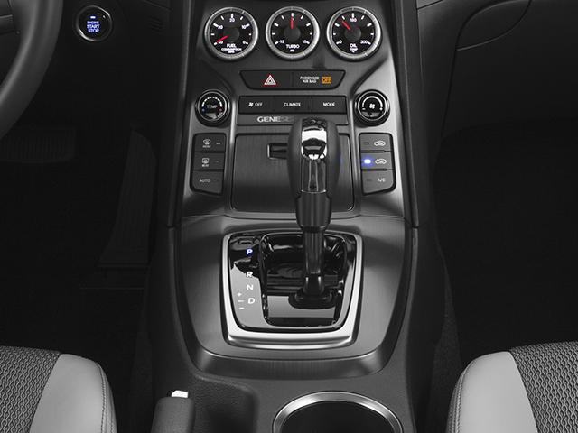 2013 Hyundai Genesis Coupe 2.0T photo 8