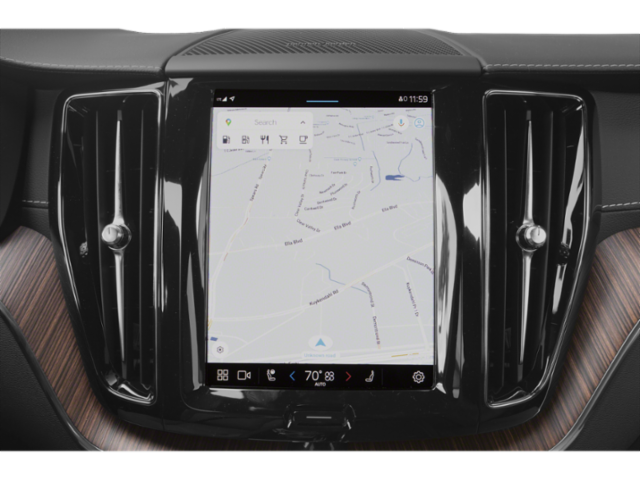 2022 VOLVO XC60 - Image 15