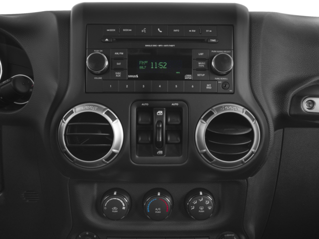 2018 Jeep Wrangler Unlimited Sahara photo 6