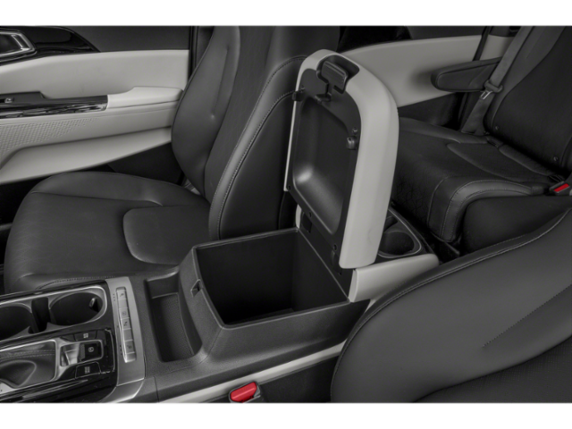 2024 Kia Carnival EX photo 9