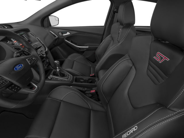 2017 Ford Focus ST photo 4