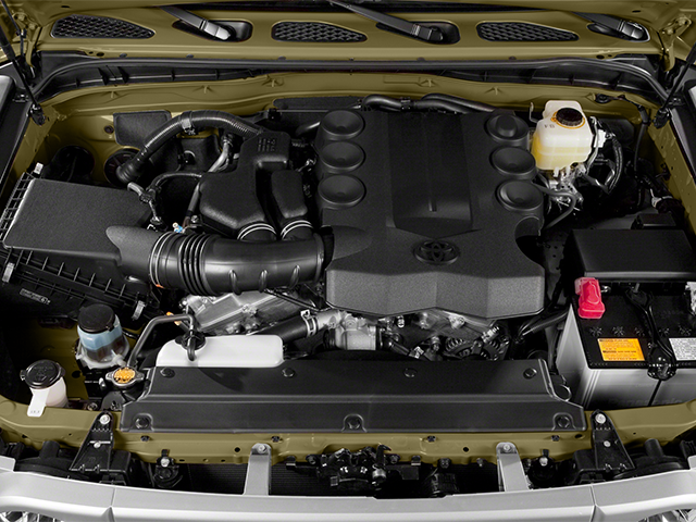 2014 Toyota FJ Cruiser Base photo 3