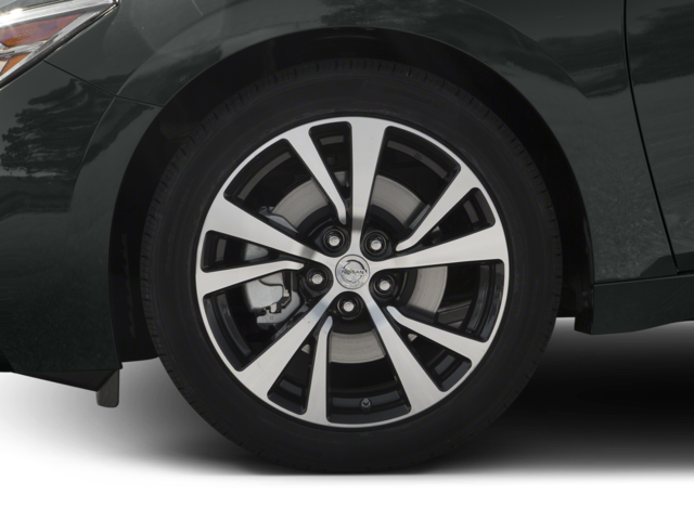 2017 Nissan Maxima S photo 3