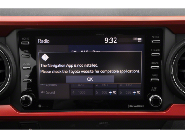 2021 Toyota Tacoma TRD Sport photo 2