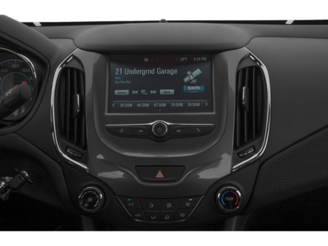 2018 Chevrolet Cruze LT photo 4