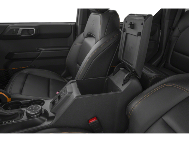 2025 Ford Bronco Badlands photo 2