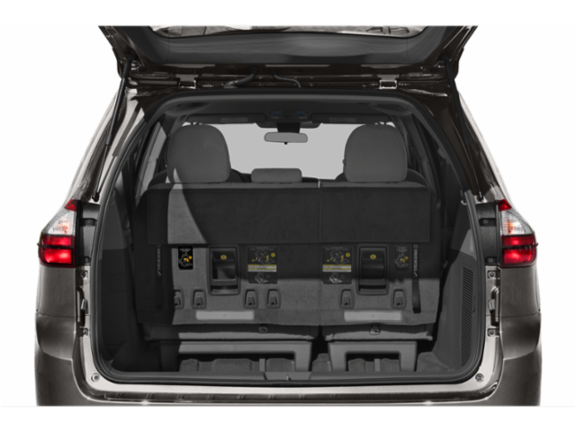 2020 Toyota Sienna LE photo 13