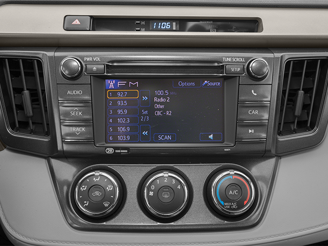 2014 Toyota RAV4 XLE photo 8