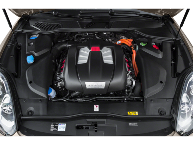 2015 Porsche Cayenne E-Hybrid S photo 3