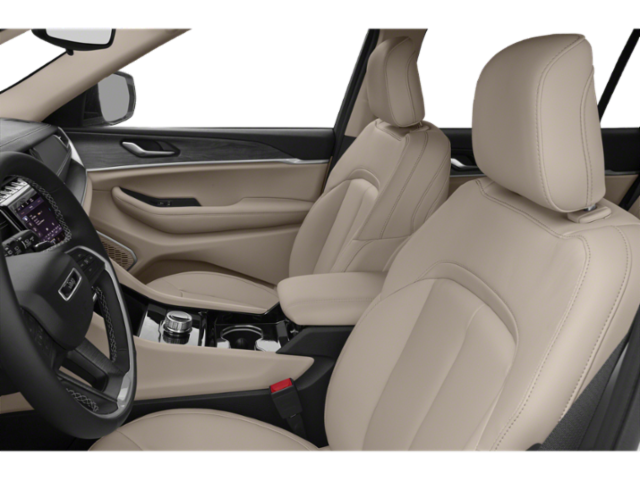 2022 Jeep Grand Cherokee Altitude photo 5