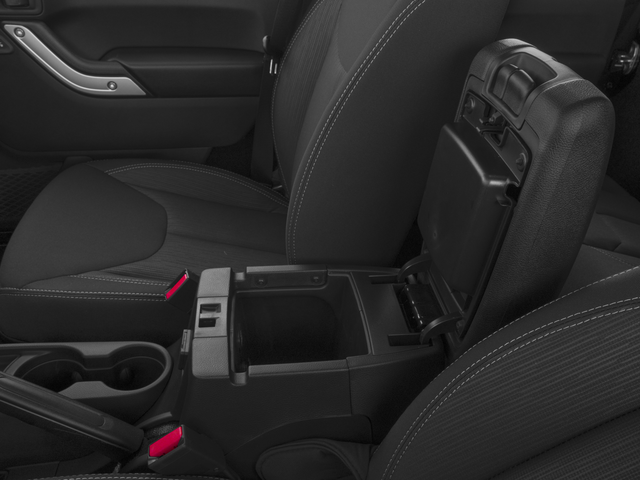 2018 Jeep Wrangler Unlimited Sahara photo 10