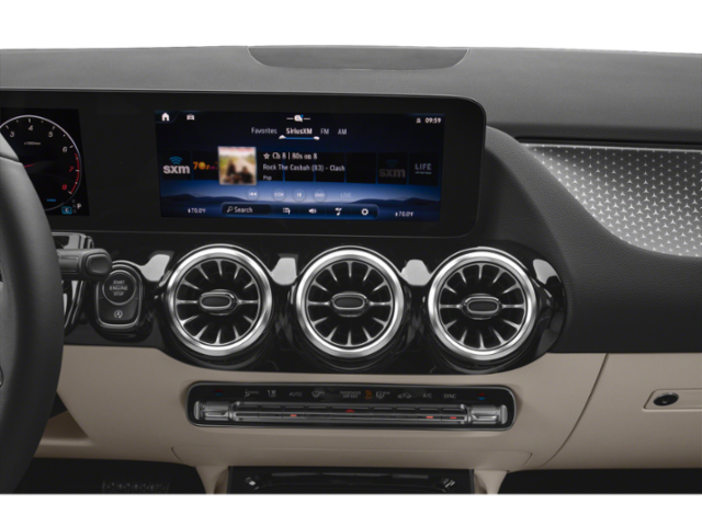 2025 Mercedes Benz GLA 250 4MATIC photo 11