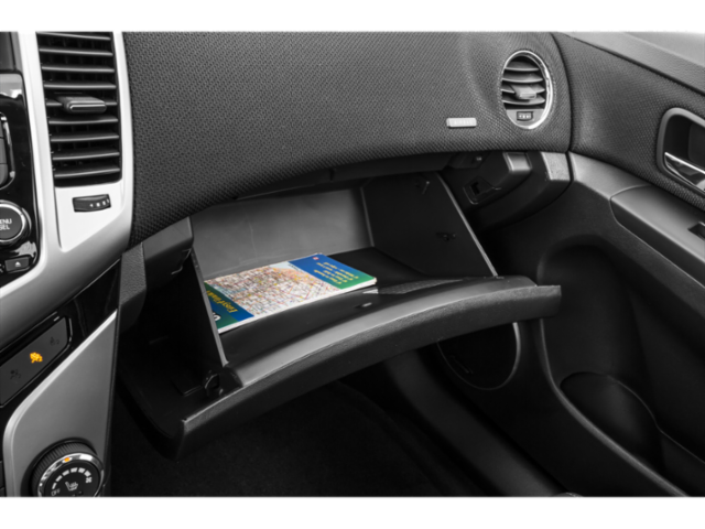 2015 Chevrolet Cruze LT photo 13