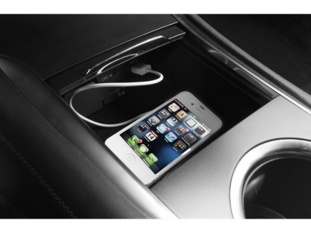 2015 Lincoln MKC Base photo 17