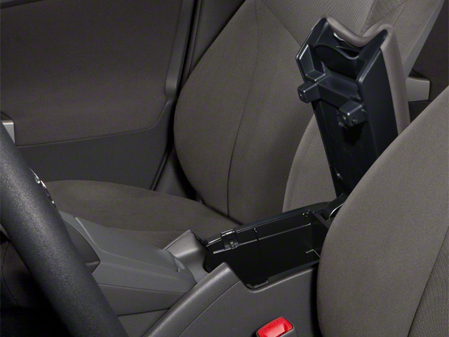 2010 Toyota Prius Two photo 12
