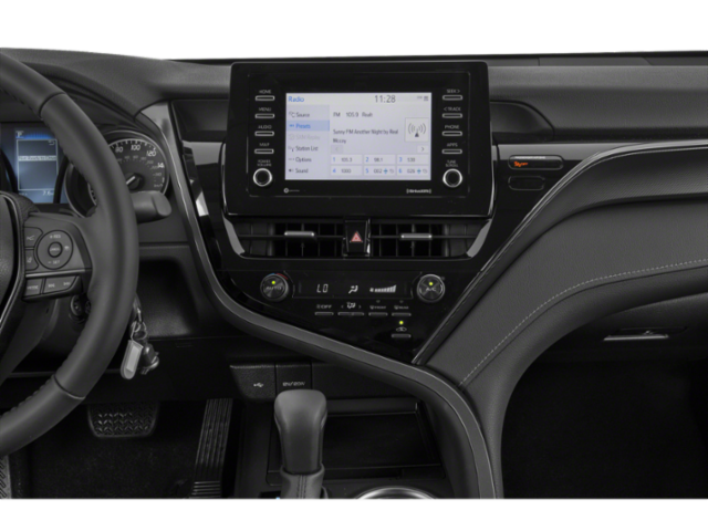 2022 Toyota Camry SE photo 16