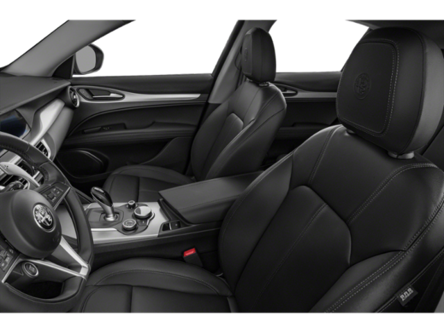 2018 Alfa Romeo Stelvio Ti photo 4