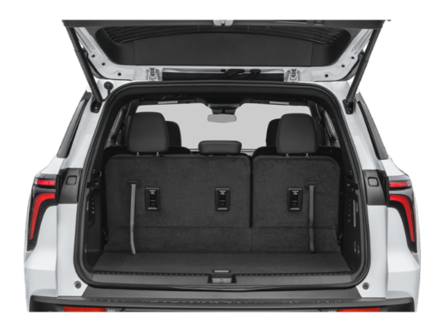2025 Chevrolet Traverse photo 11