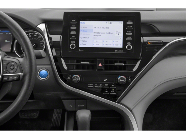 2024 Toyota Camry Hybrid XLE photo 9