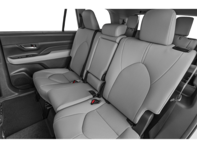 2026 Toyota Grand Highlander XLE photo 12