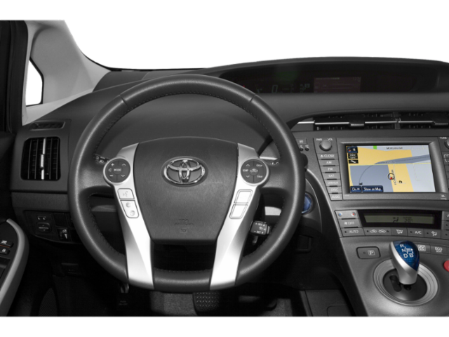 2015 Toyota Prius Four photo 13