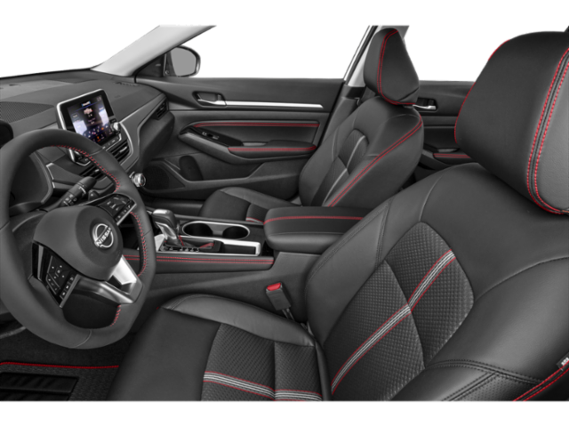 2025 Nissan Altima SR photo 9