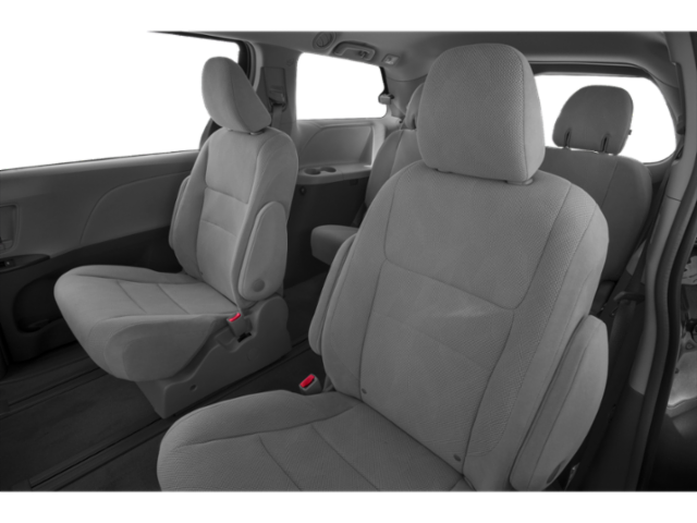2020 Toyota Sienna LE photo 15