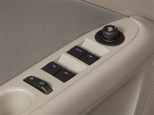 2010 Ford Fusion SEL photo 19