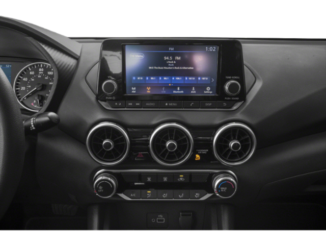 2022 Nissan Sentra SV photo 11