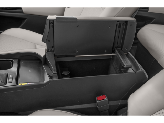 2025 Lexus ES 300h photo 13