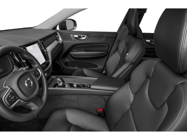 2025 Volvo XC60 B5 Plus photo 4
