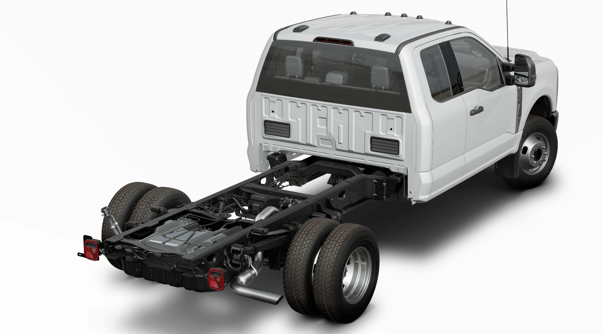 2025 Ford F-350 XLT photo 3