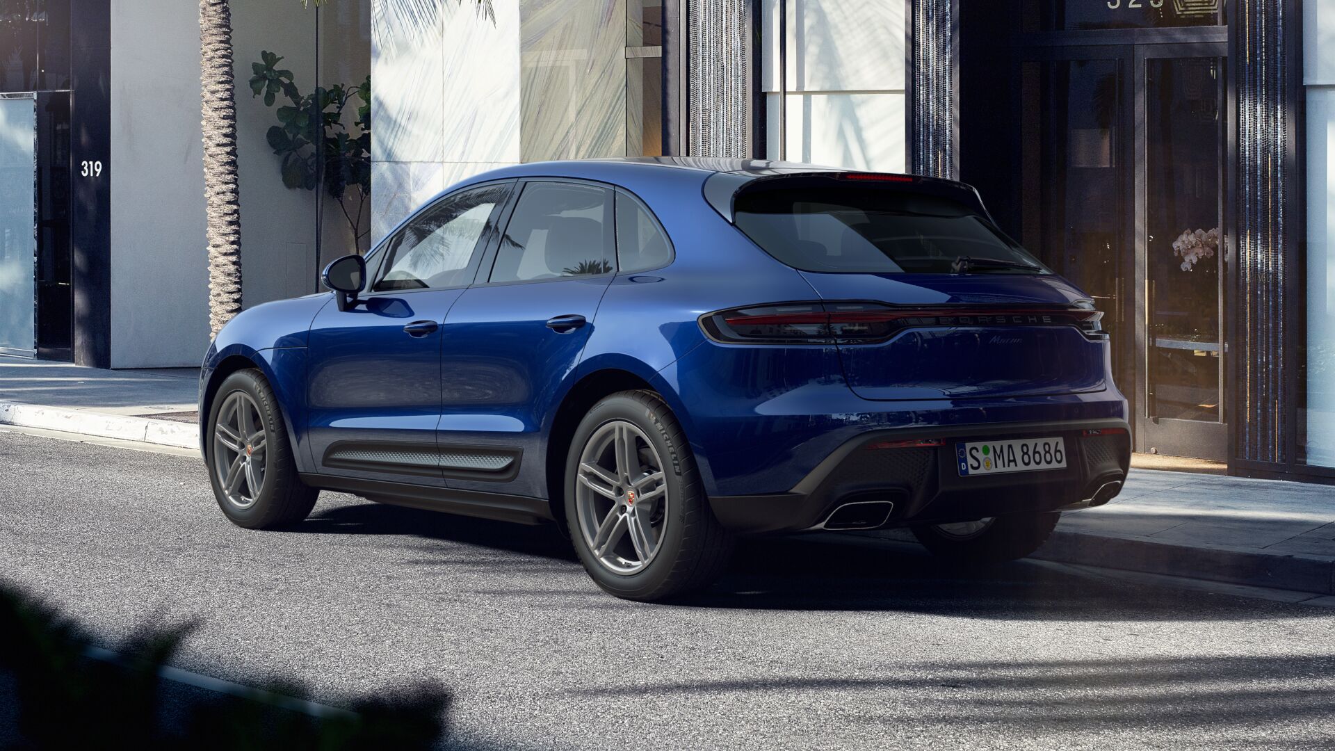 2025 Porsche Macan T photo 3